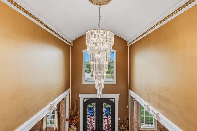 2 Lexington Court, Monroe, NJ 08831