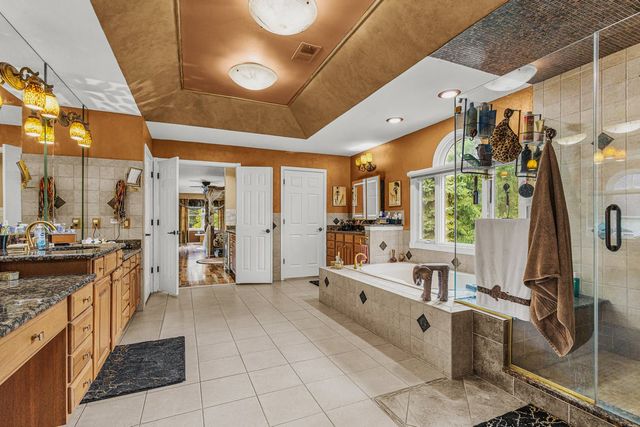 2 Lexington Court, Monroe, NJ 08831
