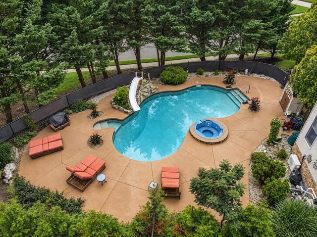 2 Lexington Court, Monroe, NJ 08831