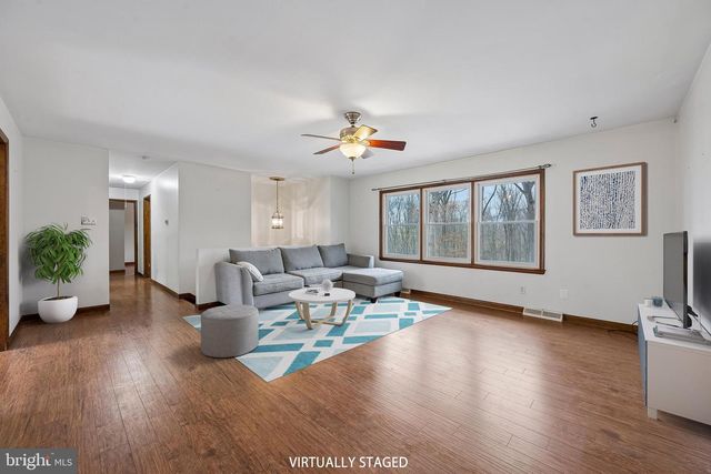 216 MATURE RD, Cochranville, PA 19330