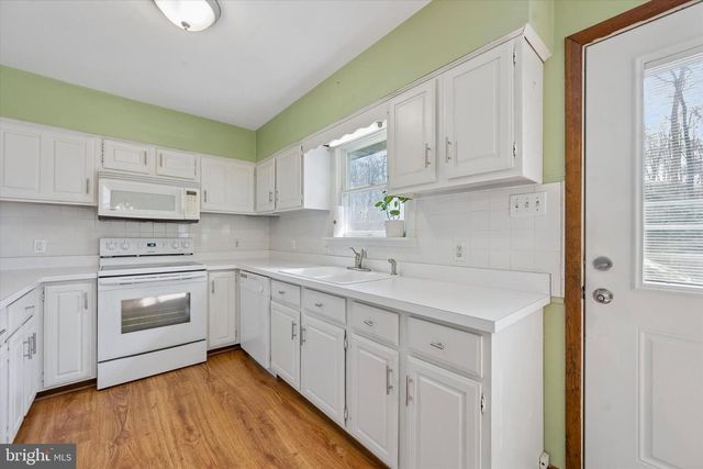 216 MATURE RD, Cochranville, PA 19330