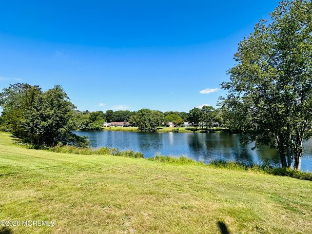 587 B Lake Point Drive, Lakewood, NJ 08701