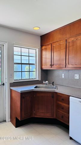 587 B Lake Point Drive, Lakewood, NJ 08701