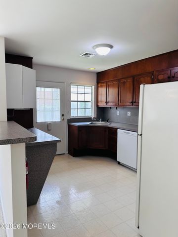 587 B Lake Point Drive, Lakewood, NJ 08701