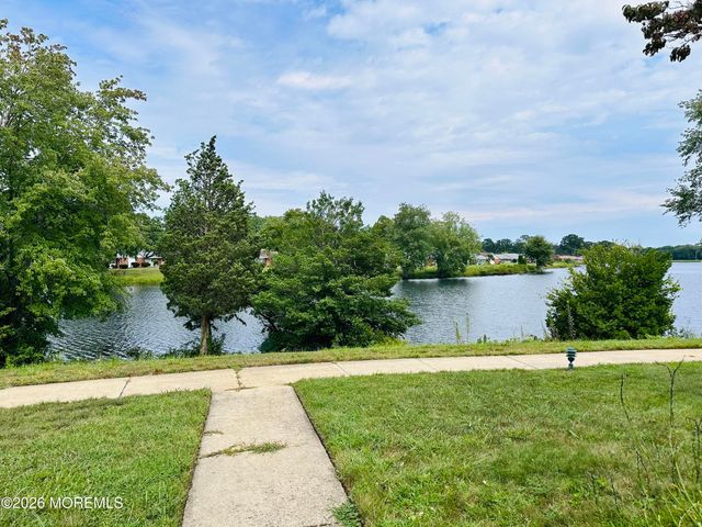 587 B Lake Point Drive, Lakewood, NJ 08701