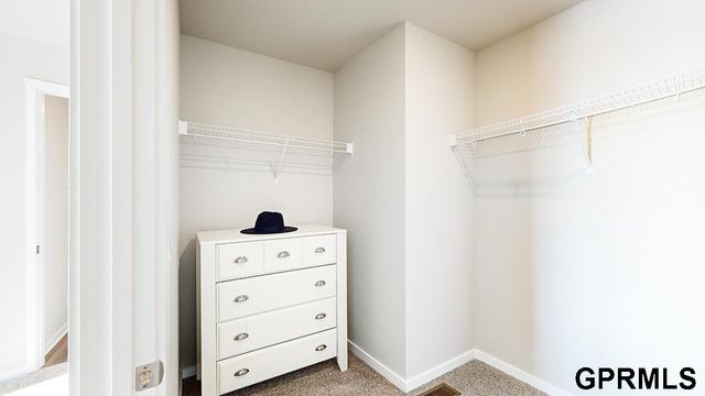 11985 S 114th Avenue, Papillion, NE 68046