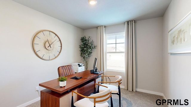 11985 S 114th Avenue, Papillion, NE 68046