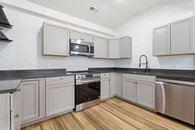 2635 McBrides Branch Rd, Beechgrove, TN 37018