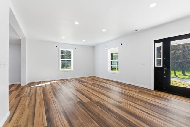 2635 McBrides Branch Rd, Beechgrove, TN 37018