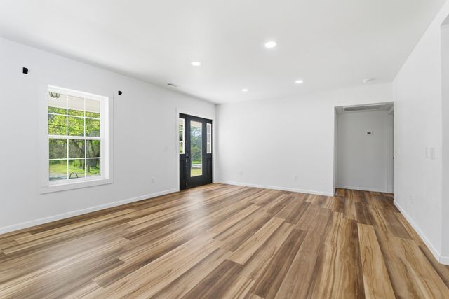 2635 McBrides Branch Rd, Beechgrove, TN 37018