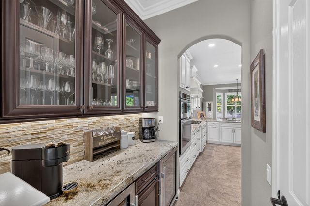 4160 Tahoe Vista Dr, Rocklin, CA 95765