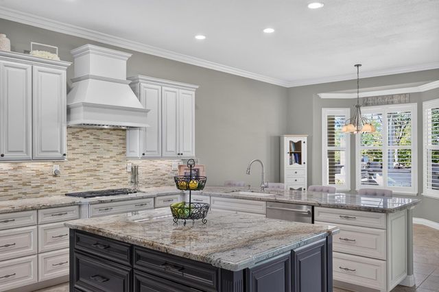 4160 Tahoe Vista Dr, Rocklin, CA 95765