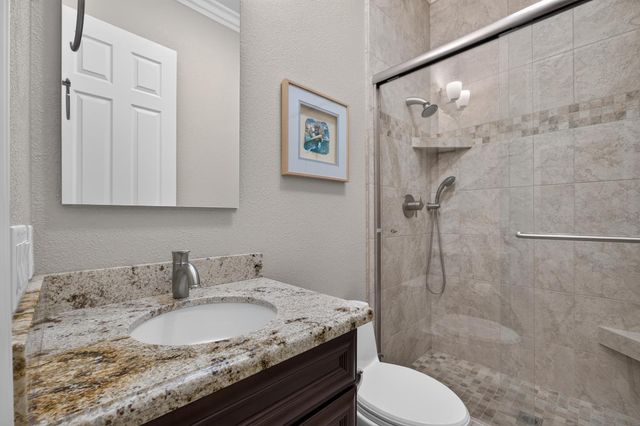 4160 Tahoe Vista Dr, Rocklin, CA 95765