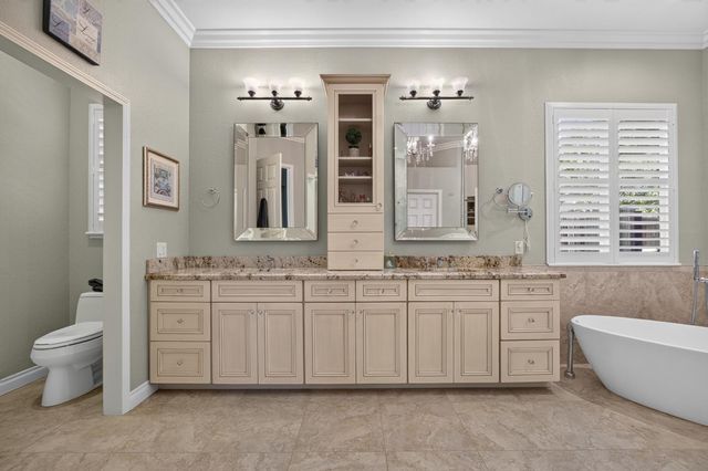 4160 Tahoe Vista Dr, Rocklin, CA 95765