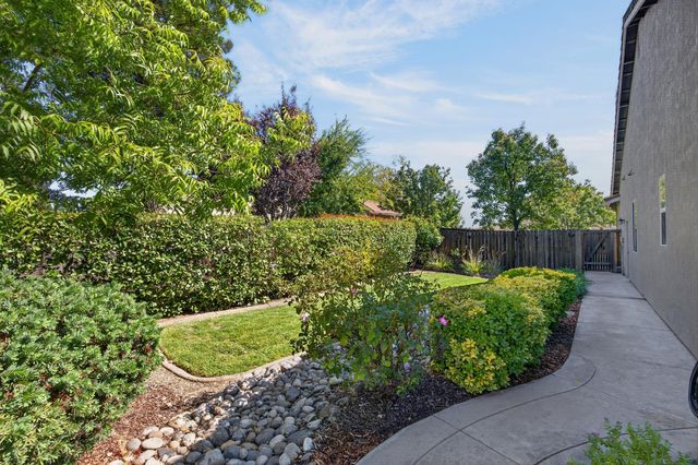 4160 Tahoe Vista Dr, Rocklin, CA 95765