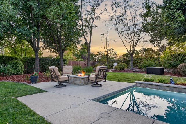 4160 Tahoe Vista Dr, Rocklin, CA 95765
