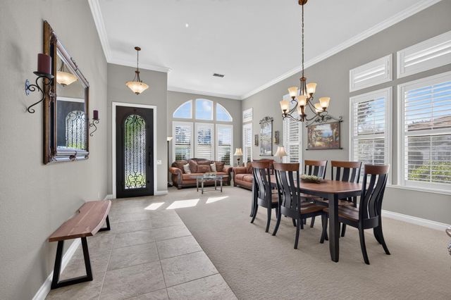 4160 Tahoe Vista Dr, Rocklin, CA 95765