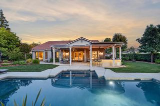 4160 Tahoe Vista Dr, Rocklin, CA 95765