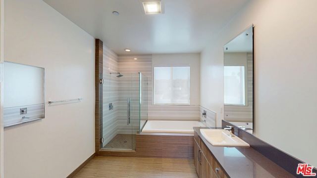 1715 Armacost Avenue 3, Los Angeles, CA 90025