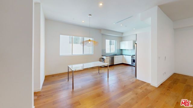 1715 Armacost Avenue 3, Los Angeles, CA 90025