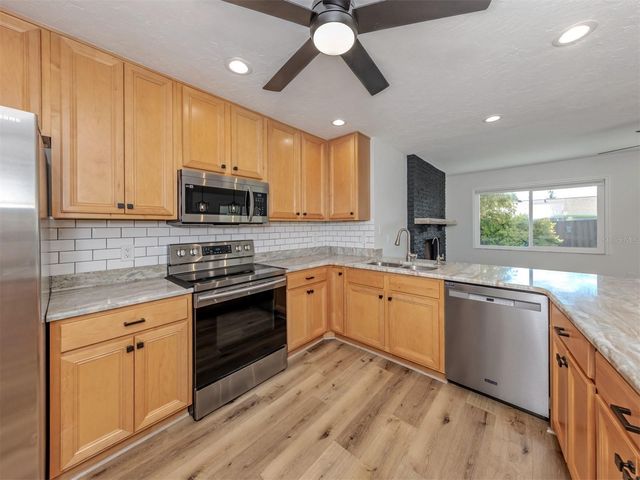 541 CARMEL ROAD, Venice, FL 34293