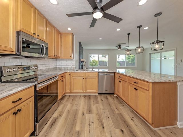 541 CARMEL ROAD, Venice, FL 34293