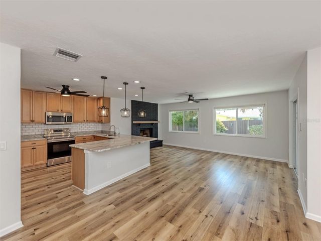 541 CARMEL ROAD, Venice, FL 34293