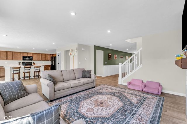 396 Weaver Lane, Pittsboro, IN 46167