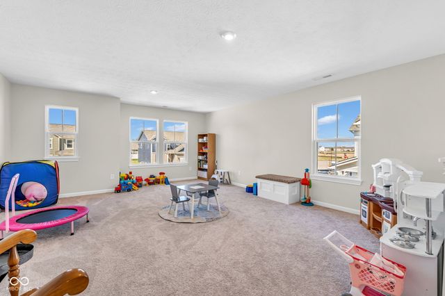 396 Weaver Lane, Pittsboro, IN 46167