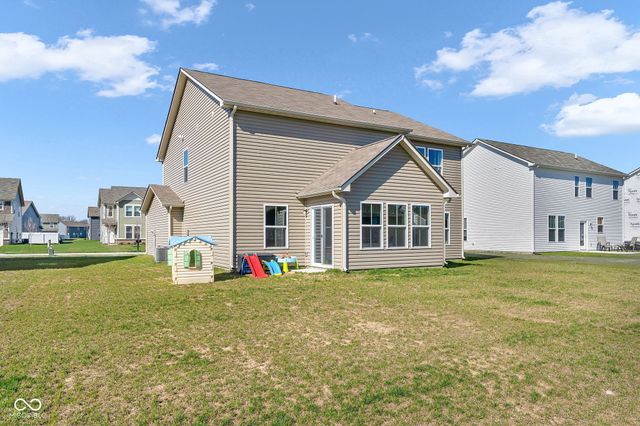 396 Weaver Lane, Pittsboro, IN 46167