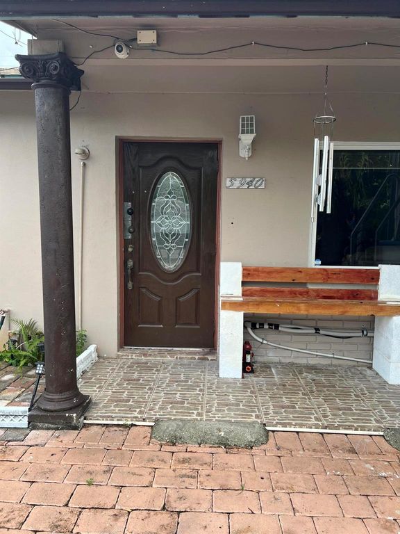 5940 S 38th Court, Greenacres, FL 33463