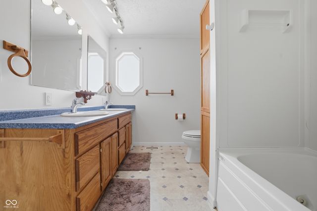 8123 N 675 E, Bainbridge, IN 46105
