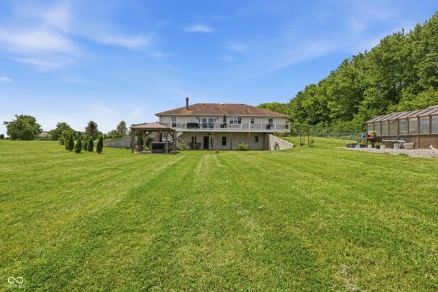 8123 N 675 E, Bainbridge, IN 46105