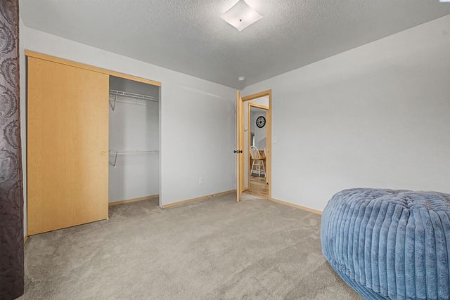 8007 Langara Dr, Pasco, WA 99301