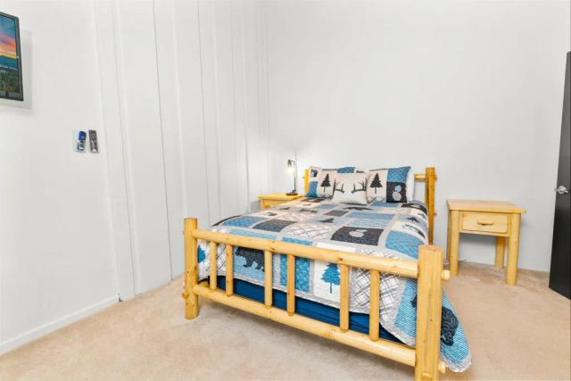 43473 Colusa Court, Big Bear Lake, CA 92315