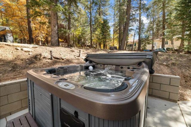 43473 Colusa Court, Big Bear Lake, CA 92315