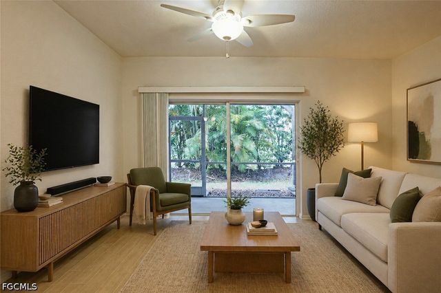 8029 Casa Palermo CIR, Fort Myers, FL 33966