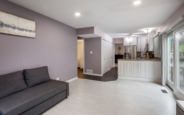 17603 W Windslow Drive, Grayslake, IL 60030