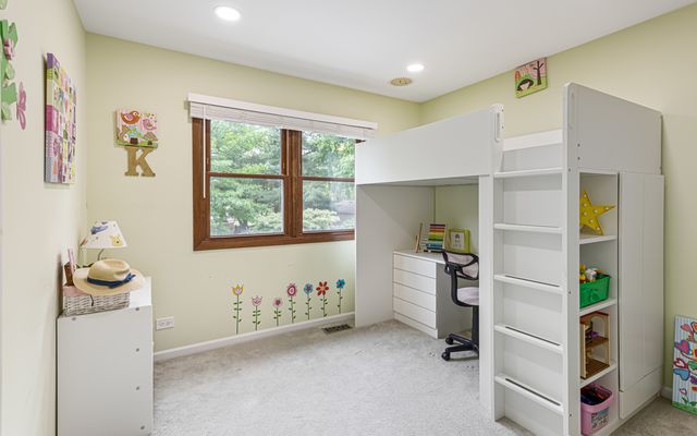 17603 W Windslow Drive, Grayslake, IL 60030