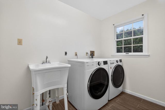 2 WINDSOR WAY, Camp Hill, PA 17011