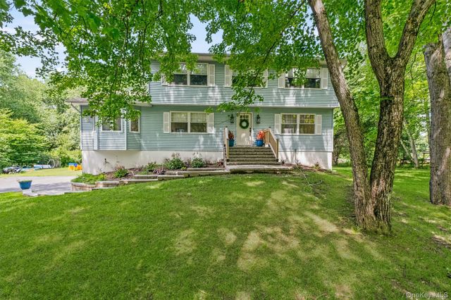 63 Hunt Road, Wallkill, NY 12589