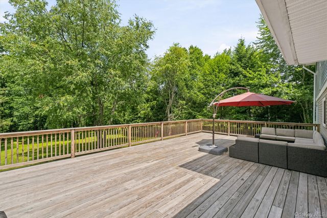 63 Hunt Road, Wallkill, NY 12589