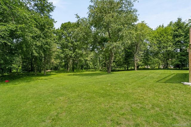 63 Hunt Road, Wallkill, NY 12589