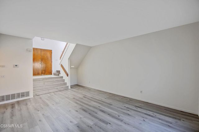 11833 Nightingale Street, Moorpark, CA 93021