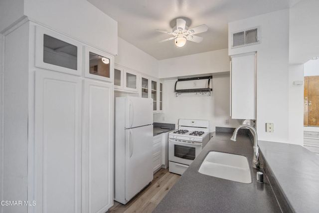 11833 Nightingale Street, Moorpark, CA 93021