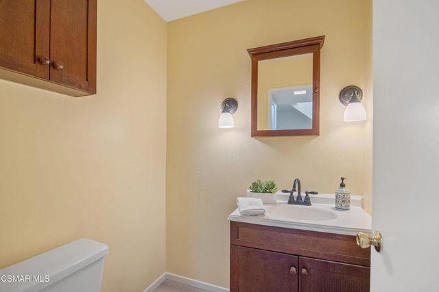 11833 Nightingale Street, Moorpark, CA 93021