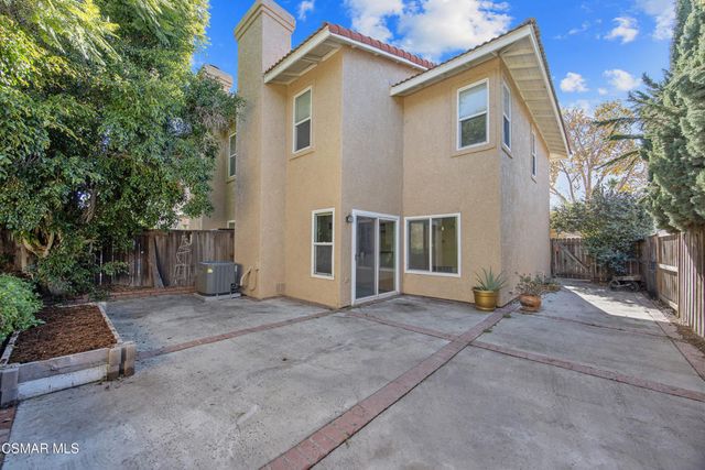 11833 Nightingale Street, Moorpark, CA 93021