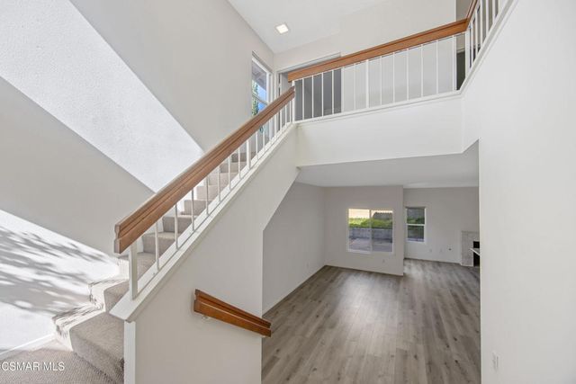 11833 Nightingale Street, Moorpark, CA 93021