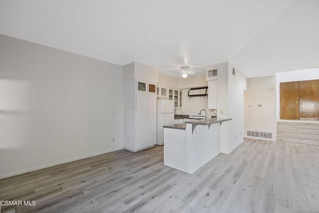 11833 Nightingale Street, Moorpark, CA 93021