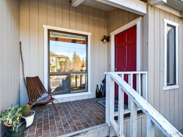 1059 W Standley St, Ukiah, CA 95482
